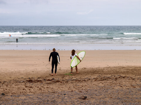 Famara, surf lessons on the beach