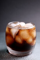 whiskey, drink, droplet, soda, liquid, refreshing, ice, photo, cool, glass, cold, wet, photography, beverage, bar, ice cube, cocktail, freshness