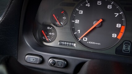 Tachometer gauge