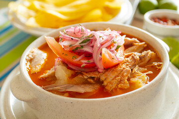 Encebollado de pescado