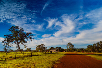 Fototapeta premium Céu Anil - Rondonópolis - Mato Grosso - Brasil