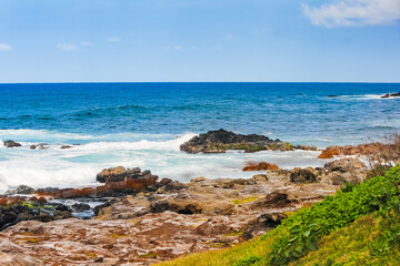 Fototapeta na wymiar Rocky coastline near Hookipa Beach, Maui