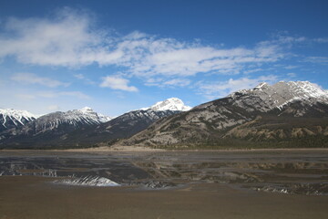 Fototapeta na wymiar Low lake in the mountains, Jasper National Park, Alberta 