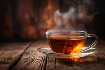 Keuken spatwand met foto cup of tea on wooden table © Hamza