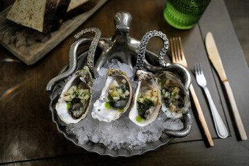 oysters over ice