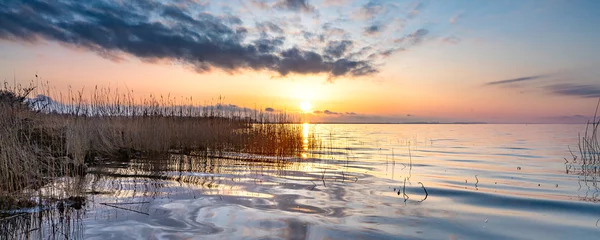 Deurstickers sonnenaufgang am meer © haiderose