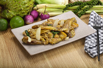 Roasted Thai eggplant with onion