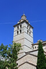 Obraz premium Der Turm der Kirche Església de Santa Maria d'Inca aus Mallorca