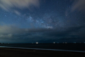 海辺で見える天の川