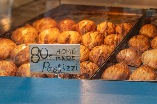 Typical Maltese pastizzi snack, filled with ricotta and with peas
