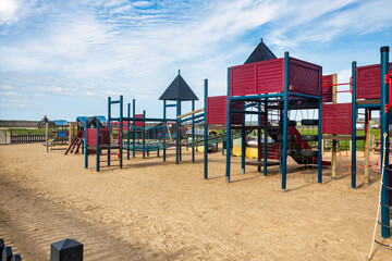 Schöner Spielplatz am Atlantikstrand 