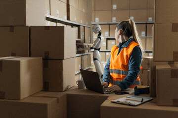 Human-robot cooperation at work in the warehouse
