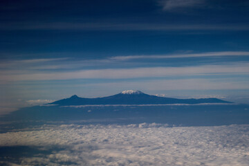 Der Kilimandscharo ist mit einer Höhe von 5.895 Metern der höchste Berg Afrikas