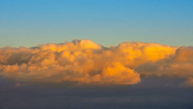 Coud at sunrise in the sky of Florida