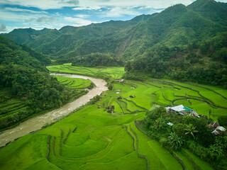 vistas panorámicas de terrazas de arroz en Ducligan, Filipinas