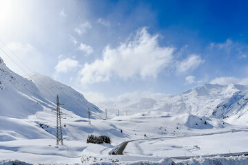 Bivio, Julierpass, Passstrasse, Passhöhe, Engadin, Alpen, Piz Turba, Piz Platta, Winter, Winterwanderweg, Wintersport, Neuschnee, Schneedecke, Graubünden, Schweiz