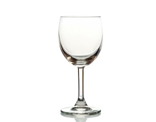 Leeres Weinglas isoliert auf weißen Hintergrund, Freisteller