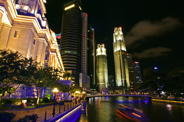 View at Singapore City Skyline, which is the iconic landmarks of Singapore - obrazy, fototapety, plakaty