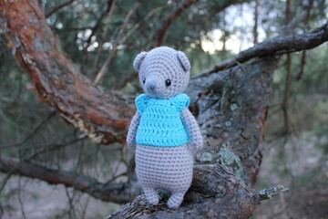 handmade accessory, knitted item