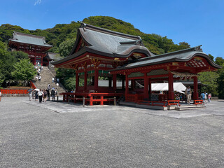 Fototapeta premium Cultural Gem: Kamakura's Temple Tsurugaoka Hachimangu, Kanagawa Prefecture, Japan