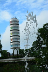 Aussichtsturm mit Fontäne
