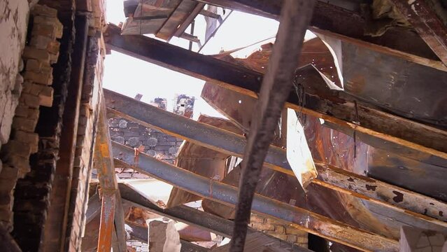  house fire, structural damage in the aftermath Ukraine War 
