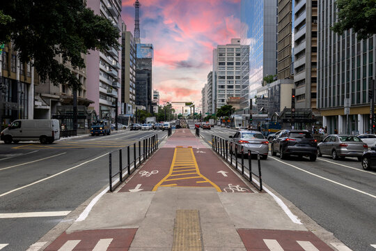 Av. Paulista in S&atilde;o Paulo, SP, Brazil. Main avenue of the city