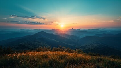 Obraz premium Gradient sky meeting a mountainous horizon, a serene yet dynamic vista