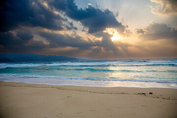 奄美、春に“寒の戻り”、3月の奄美の海