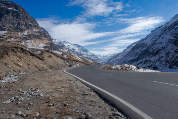 road to the mountains