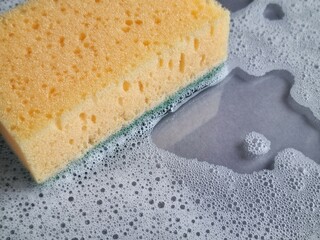 Porous sponge for cleaning in soapy water