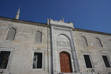 Obraz premium Eminonu New Mosque in Istanbul, Turkiye