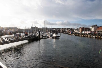 Fototapeta premium Scarborough harbour in Yorkshire in a sunny summer day, UK