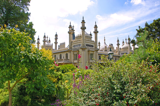 The Royal Pavilion (Brighton Pavilion), former royal residence built in the Indo-Saracenic style in Brighton, East Sussex, Southern England, UK