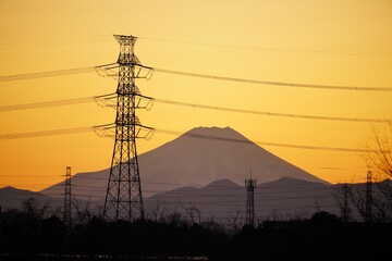 富士山と鉄塔