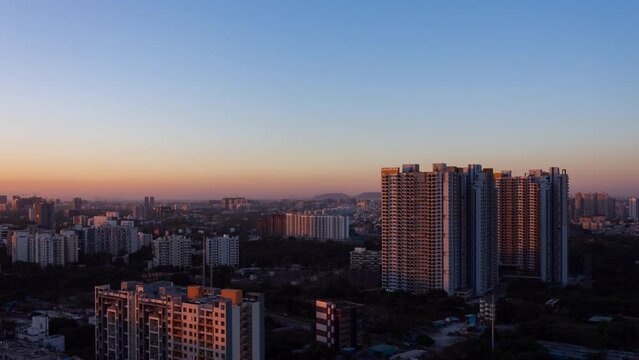 Timeapse - Skyscraper during sunset 4K60