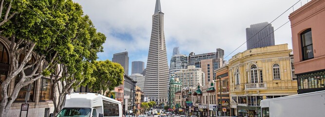 Urban Bustle: San Francisco Street Traffic in 4K Ultra HD