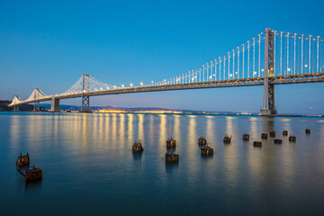 Dusk Glow: San Francisco Bay Bridge in 4K Ultra HD Resolution