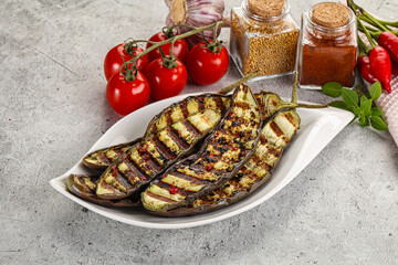 Grilled tasty ripe eggplant slice
