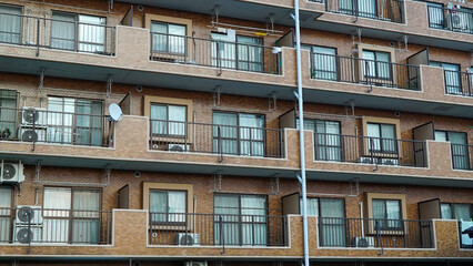 Obraz premium Japanese brick tiled mansion building