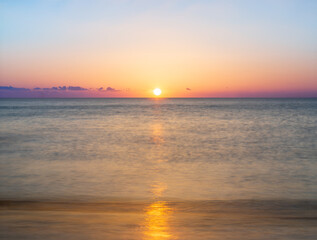 Obraz premium sunrise at the beach
