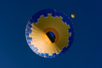 hot air balloon
