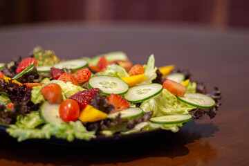 Comida Brasileira Típica Restaurante Feijoada Carne Tilápia Risotto Macarrão Legumes Filé Mignon Fettucine Salada Ceasar Pastelzinho Caldo de Mandioca Frios Dado de tapioca Drinks Coquetéis Brasileiro