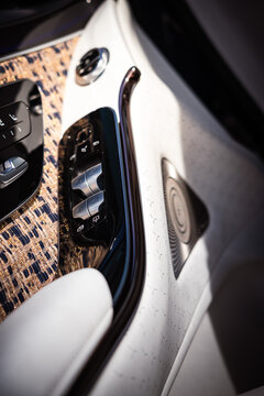 Maybach Haute Voiture 1/150