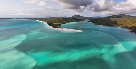 Cercles muraux Whitehaven Beach, île de Whitsundays, Australie Drone shot of famous Hill Inlet, Whitsunday Islands at high tide
