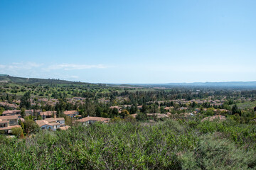 Fototapeta na wymiar landscape with houses in Southern California 