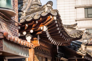 Fototapete Altes Gebäude Traditional Korean building architecture of bukchon Hanok Village in Seoul, South Korea