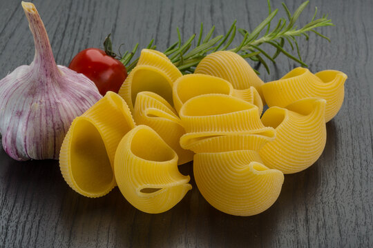 Shell pasta