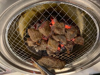 삼겹살 숯불 고기구이 돼지고기 식당 화로구이 숯 바베큐 돼지갈비 양념갈비