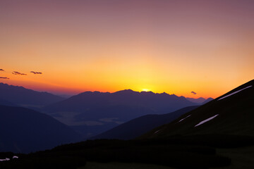 Fototapeta na wymiar Sunset at mountain background